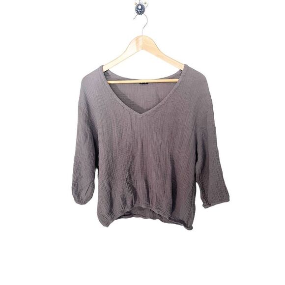 ‎Monrow Gray V-Neck 3/4 Sleeve Cotton Top - Picture 2 of 5